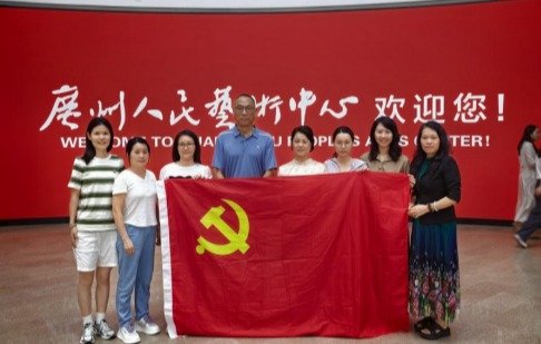 四月