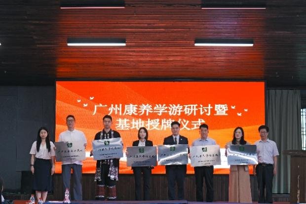 积极响应国家
